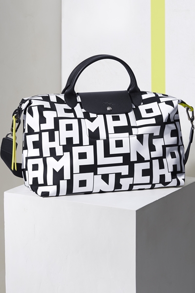 اختبر فخامة الطباعة مع LONGCHAMP LGP